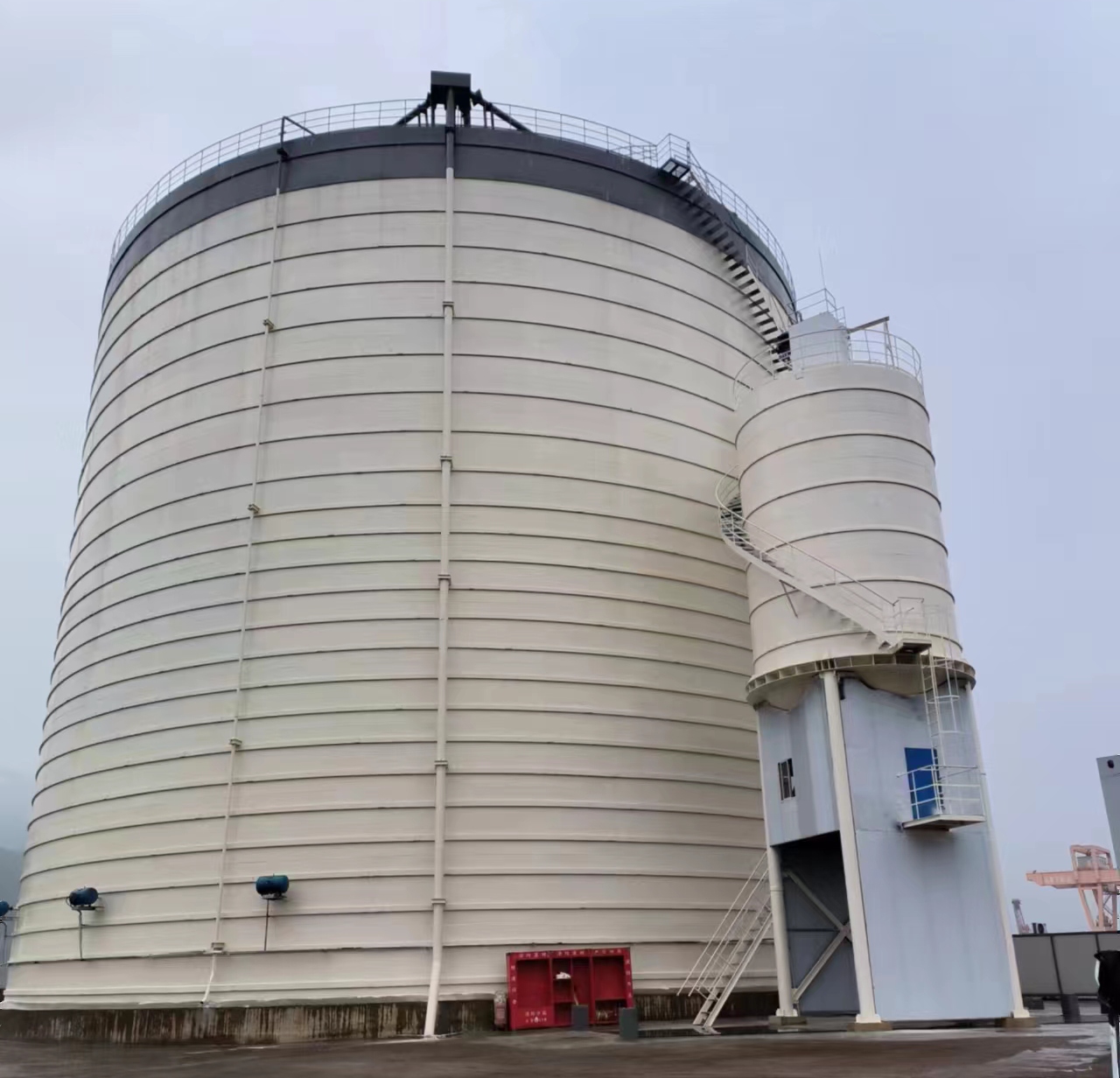 齐干却勒街道10万吨水泥钢板库